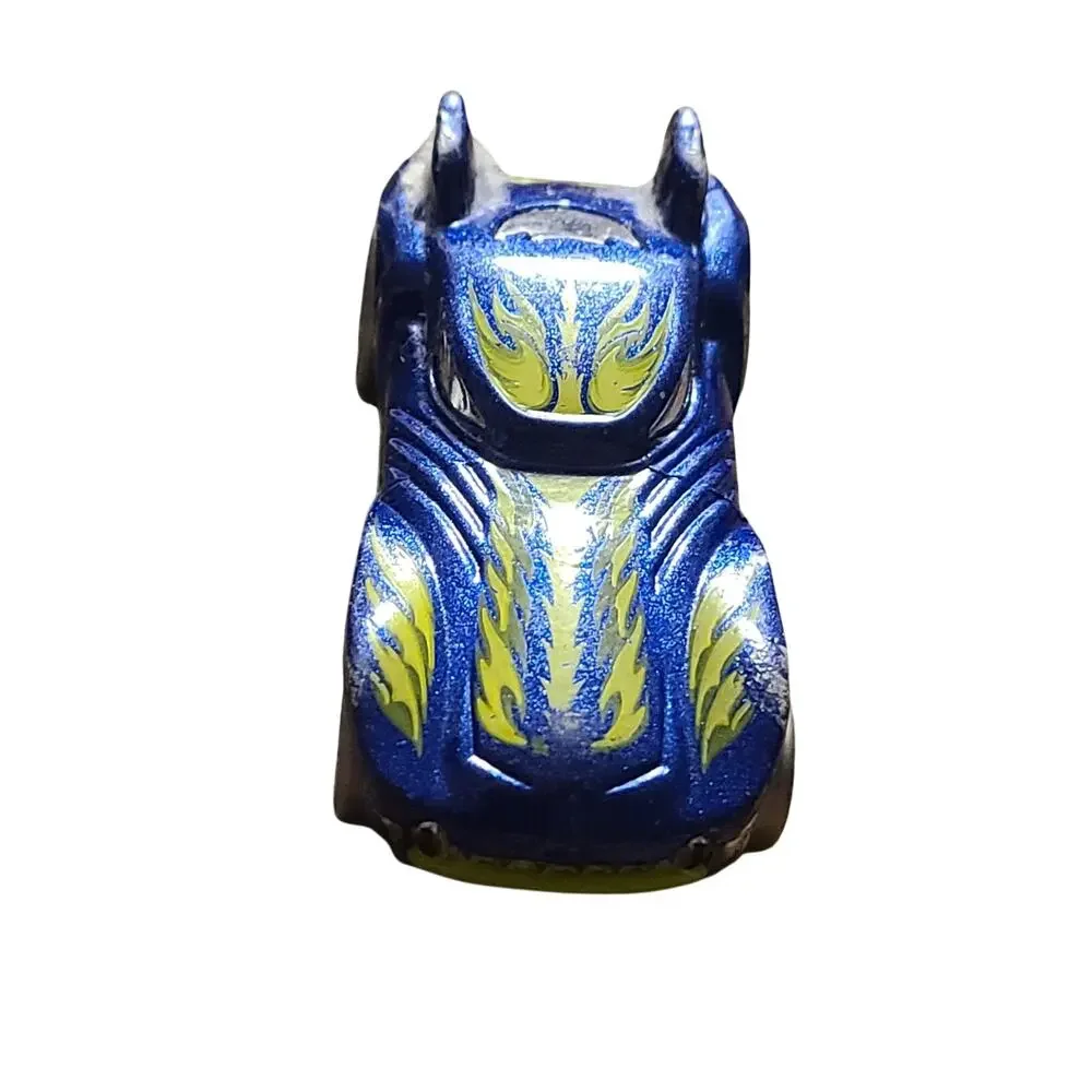Blue Howlin Heat 2010 Hot Wheels Diecast Car C118